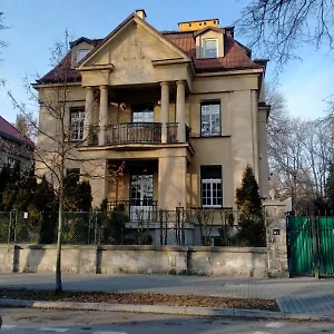 Lemon Tree Хостел