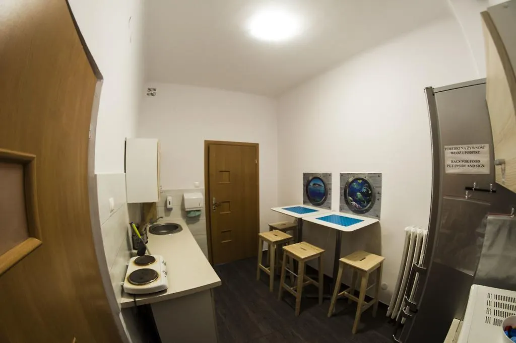 Hostel Submarine Краков Польша